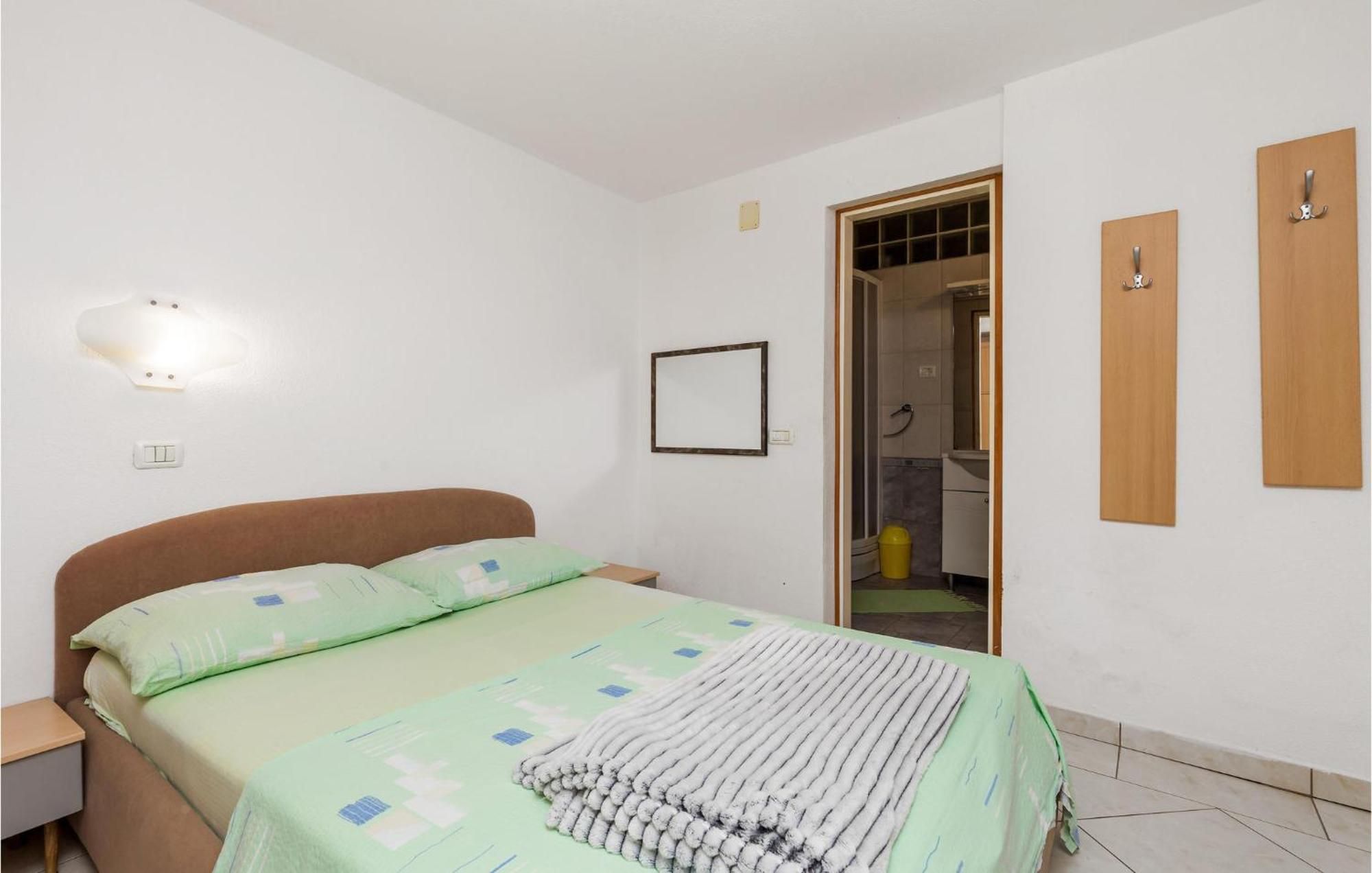 Beach Front Apartment In Punta Kriza With Kitchen 外观 照片