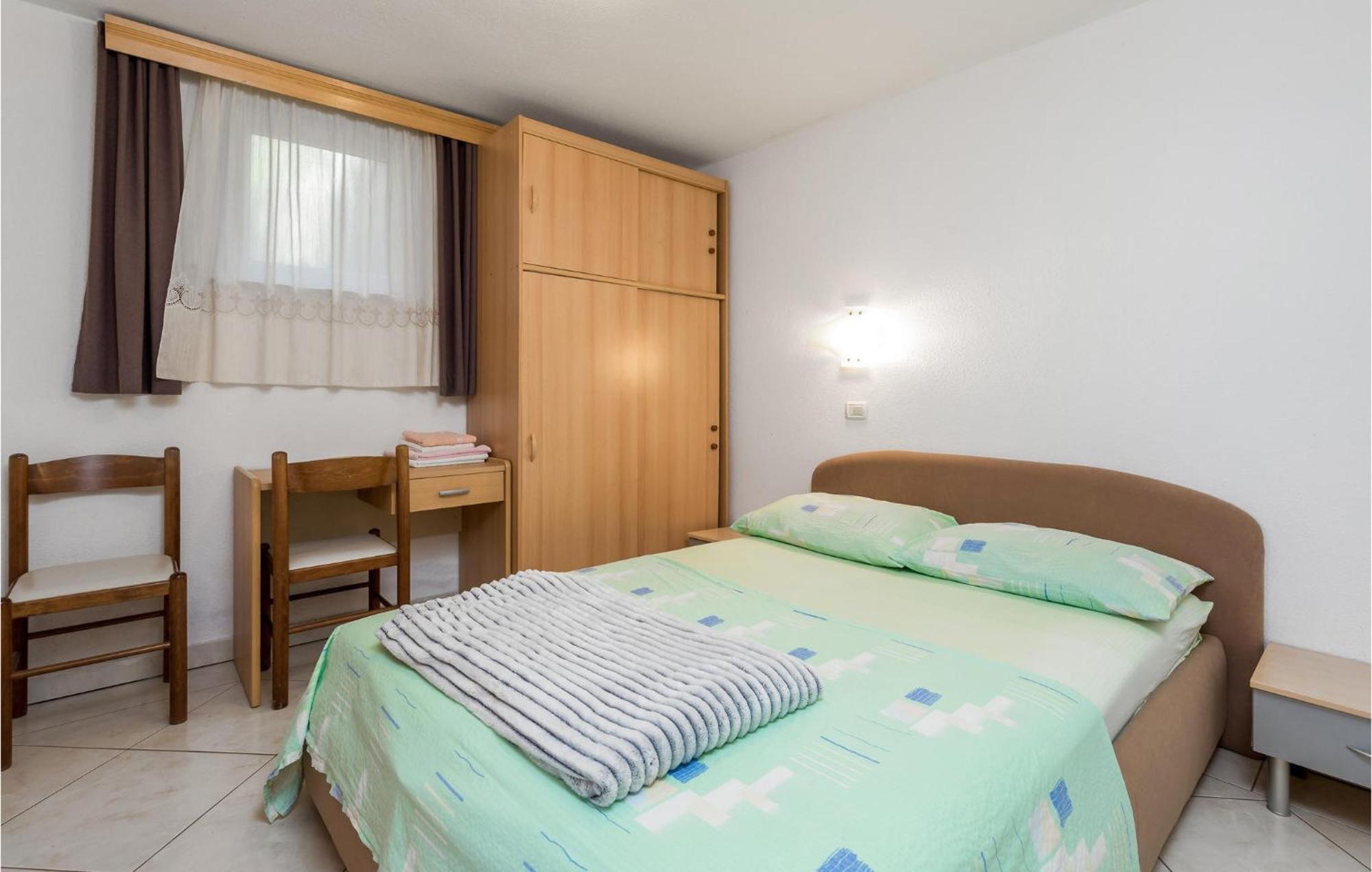 Beach Front Apartment In Punta Kriza With Kitchen 外观 照片